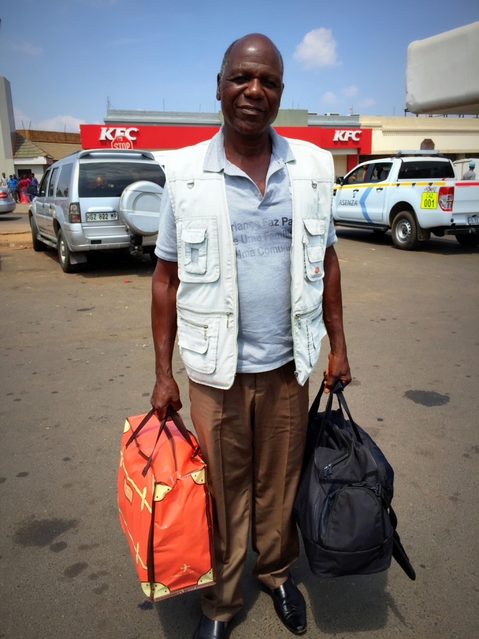 <절망과 사명 사이>