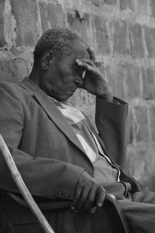 세상이 우리를 존경하게 하는 방법(신4:1-14)